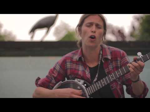 NoNo & the SinkingShip and J.R. Bathoorn - Frozen lies (en vivo)