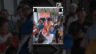 Download lagu Manipur welcomes boxer Jadumani Singh after his silver win at Glasgow Commonwealth Games 2026 mp3 Download lagu Manipur welcomes boxer Jadumani Singh after his silver win at Glasgow Commonwealth Games 2026 mp3