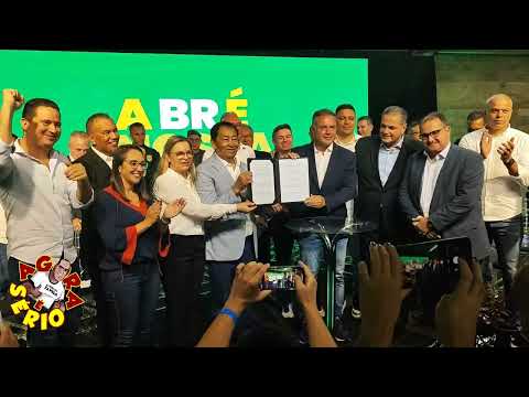 MOMENTO DA ASSINATURA DA MUNICIPALIZAÇÃO DO TRECHO DA BR 116 NO TABOÃO DA SERRA DIA 19 DE FEVEREIRO DE 2024.