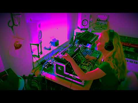 Hey Hey Wonderful May - Dawless Jam, Live Session