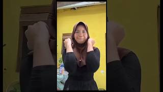 Download lagu Sikut Challenge Gunung Gede Jilbab mp3 Download lagu Sikut Challenge Gunung Gede Jilbab mp3