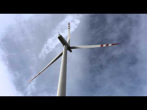 iPhone5S Slo-Mo Test - Wiatraczek