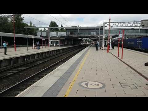 (HD) 90039+90037 arrive and depart Stafford on 4M25 27/7/2016