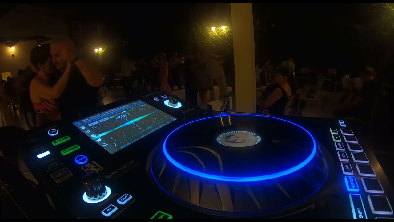 Video thumbnail for Tango. Gustavo Rosas. Dj Gus Tangos en Vinilos.La Rotonda Milonga. Agosto 2021. Italia..