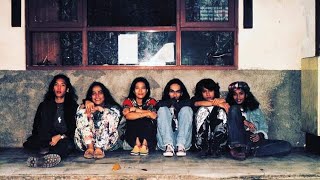 Download lagu OPPIE ANDARESTA : Cuma Khayalan ( Musik Video Foto) mp3 Download lagu OPPIE ANDARESTA : Cuma Khayalan ( Musik Video Foto) mp3