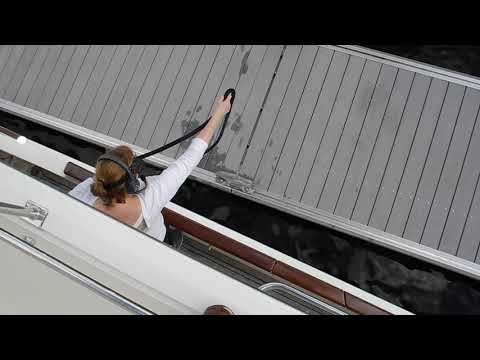 Fleming 55, Easy docking