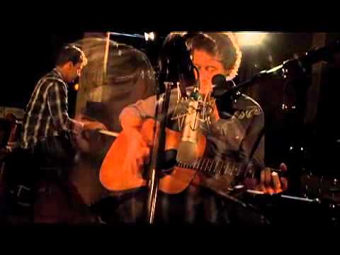 Video thumbnail for Don’t Let the Darkness In Your Head (Woodshed Session)