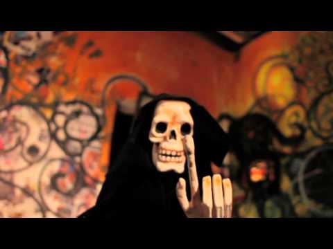 Beardyman Vs. Doorly - "Vampire Skank" (Official Video)
