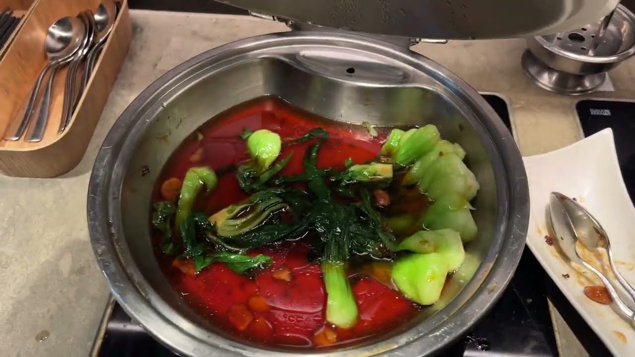 Cathay Pacific The Pier Business Class Lounge