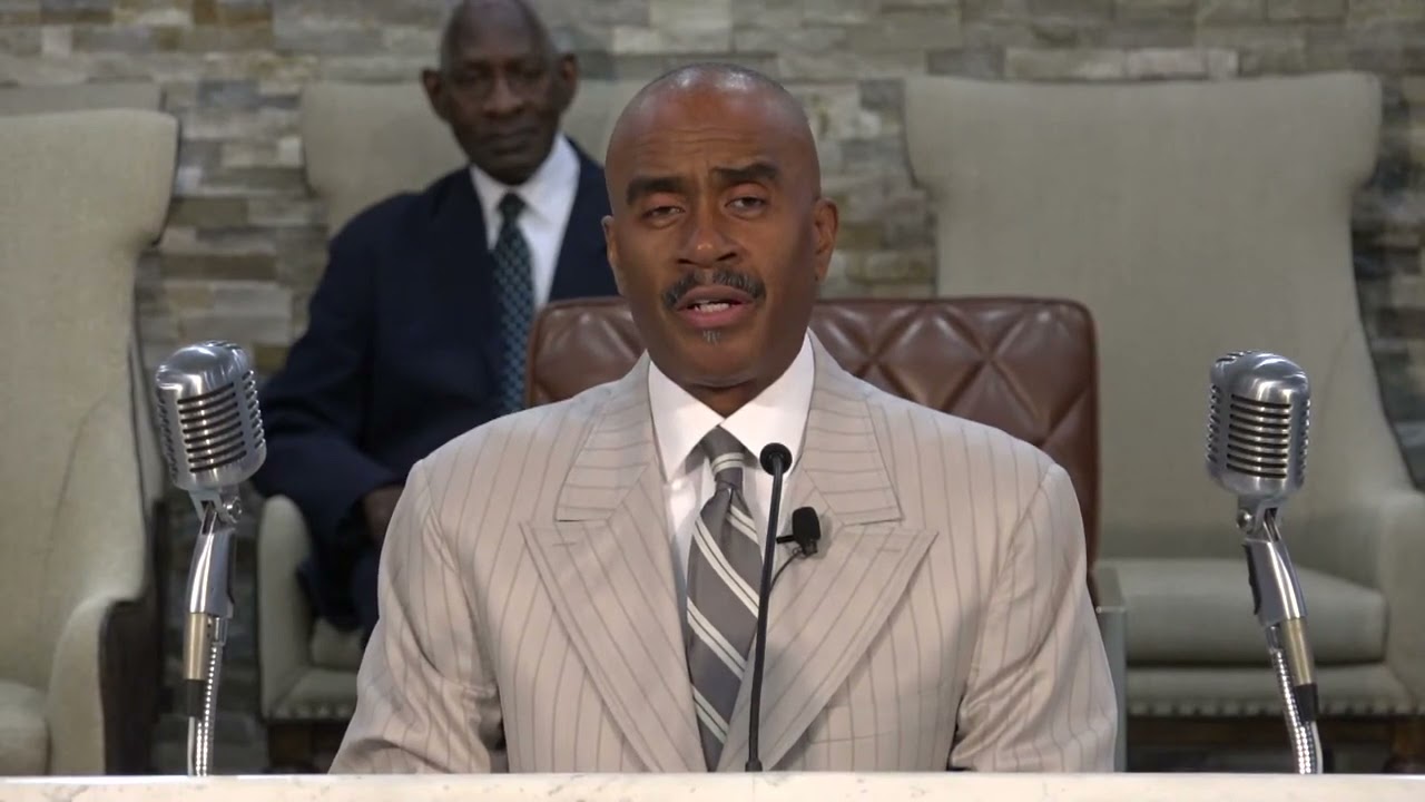 Gino Jennings-(The Spirit and Flesh Of Jesus Christ!)