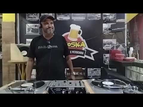 Leandro No Biroska Retrô  The Voice In Fashion, Red Flag,  information society