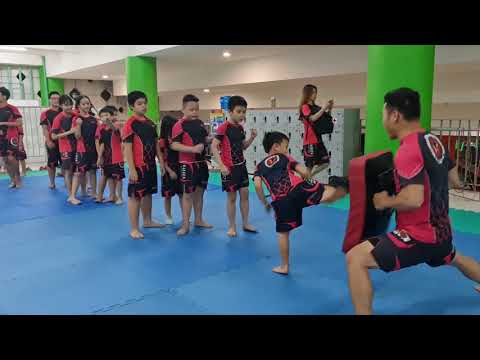 5 Tuổi Tập Đá Số 4