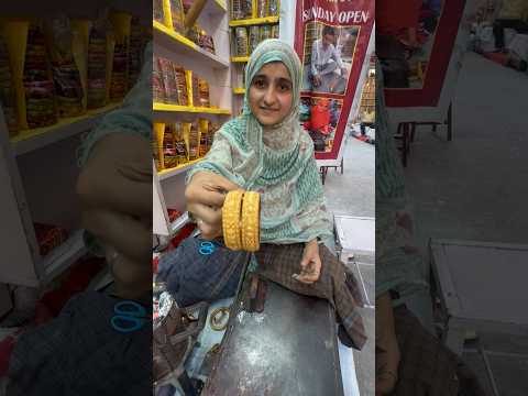Cute Girl Making Handmade Gold Bangles❤️👌☺️ #smile #humanity #trending #ytshorts
