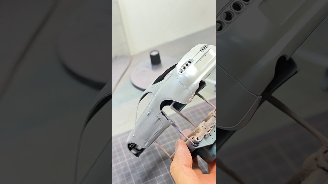 現時点では凄く綺麗ですが、重ねすぎるとムラも出やすくなってきますので塗り方には注意しましょう…😇#プラモデル #塗ってみた #チャレンジ #作業