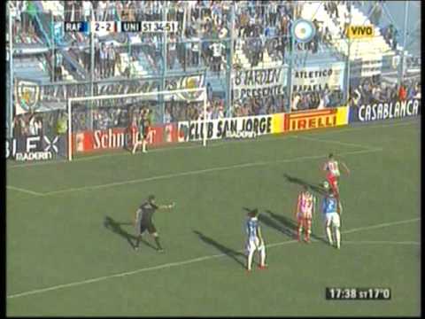 Atlético Rafaela 2 Unión 3. Gol Rivas.