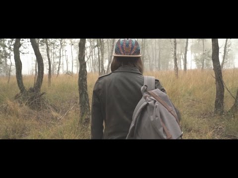 MANGO MOON - Breathe my soul (Official video)