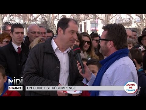 SUIVEZ LE GUIDE : Em Aiguilhe, a capela Saint-Michel está à la pointe