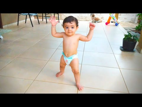 🔴 HOW TO GET YOUR BABY TO WALK ON THEIR OWN? 😍 TIPS TO MAKE YOUR BABY WALK FASTER 🚶‍♂️