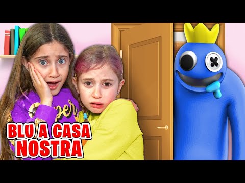 BLU DEI RAINBOW FRIENDS RAPISCE GIADA L'AMICA DI GIORGIA NELLA NOSTRA NUOVA CASA NELLA VITA REALE!