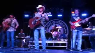 Mark Chesnutt &amp; The New South   Talking To Hank..  7 10 2015