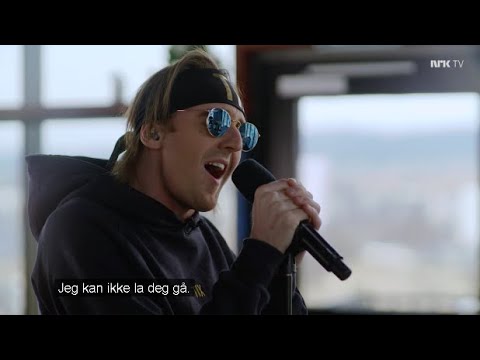 TIX synger "Engel, ikke dra" for en fan som har gått bort, i NRK's program "HAIK".