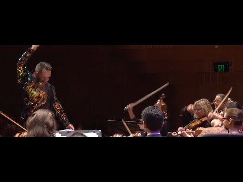 A Christmas Festival - Leroy Anderson - Willoughby Symphony Orchestra conducted by Peter Ellis