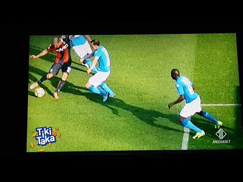 Fallo di mano di koulibaly. Napoli - Bologna 28/01