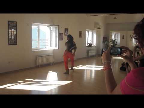 Yanet Fuentes -  Salsa Lady style