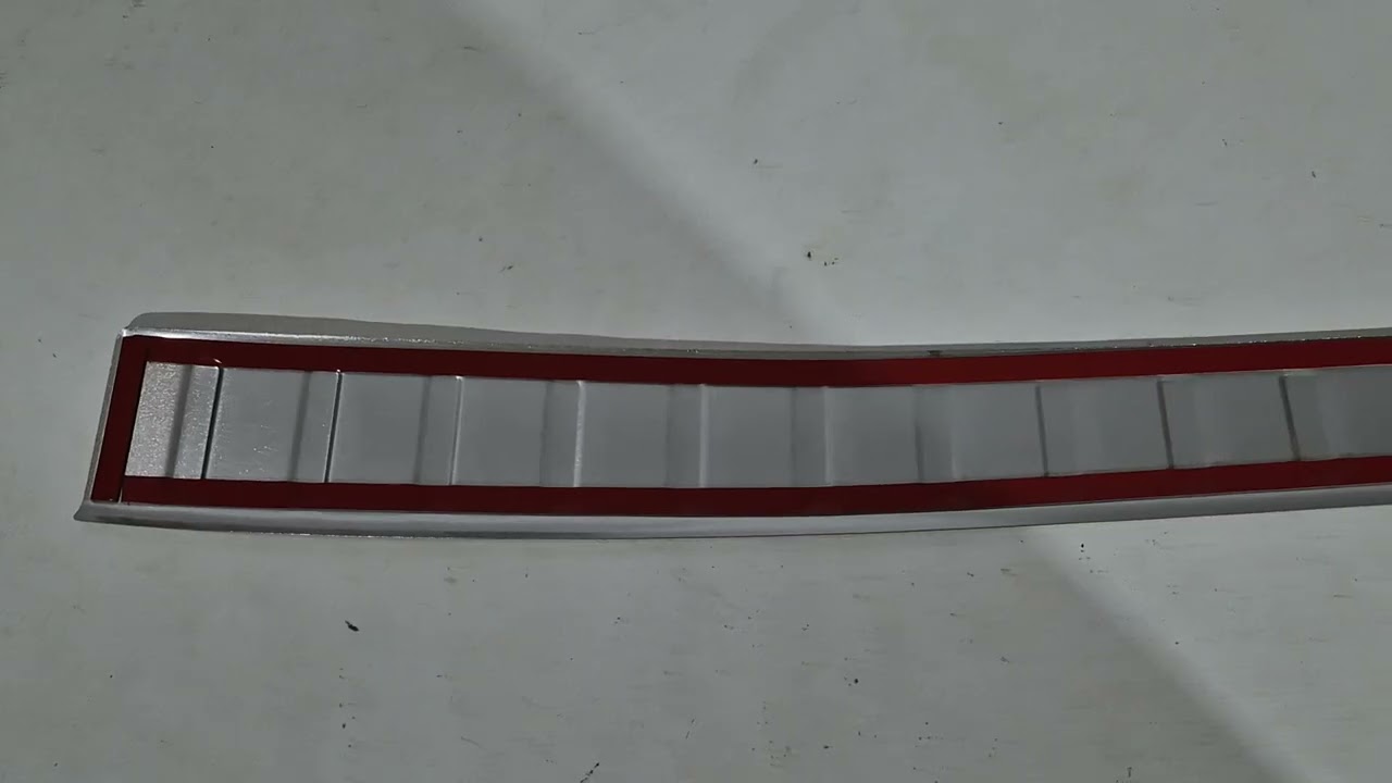 Накладка на задний бампер Carmos нержавейка Video 1