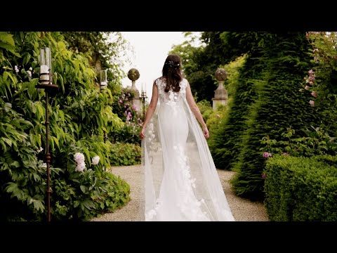 Walk in Love Studio video.