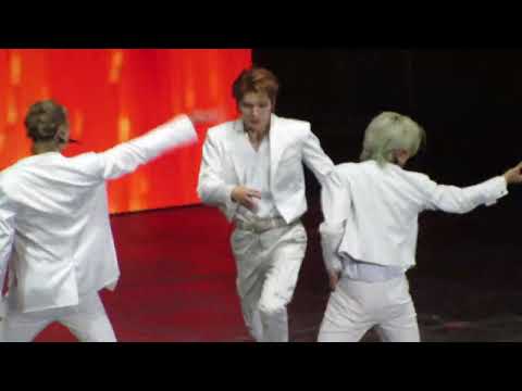 230122 Kick it — NCT 127 in Chile