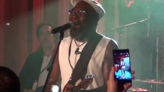 Clinton Fearon - Speak Your MInd (live in Bruxelles)