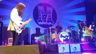 The Mavericks, Raul Malo, &quot;Love Me&quot;, Tarrytown 10.29.16