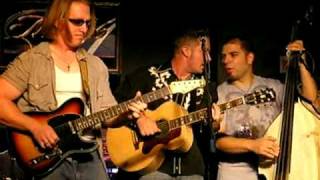Travis Mann Band performs That's Alright Mama
