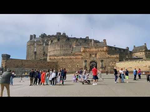 image-Is Edinburgh built on a mountain?