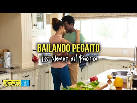 Los Nemus Del Pacífico - Bailando Pegaito (Video Letra) | Discos Fuentes