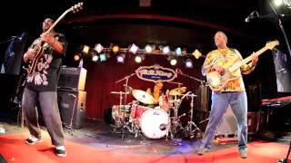 Meter Men- Pungee - Handclapping Song (BB King's- Halloween 2012 Set 2)