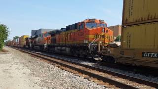 MONSTER TRAINS OF BNSF!16K EB,10 engines, Tier 4s, UP, swaying cars and a long train.