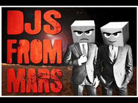Rihanna Vs Djs From Mars - S&M Vs Insane (In Da Brain) (Djs From Mars Bootleg Remix).wmv