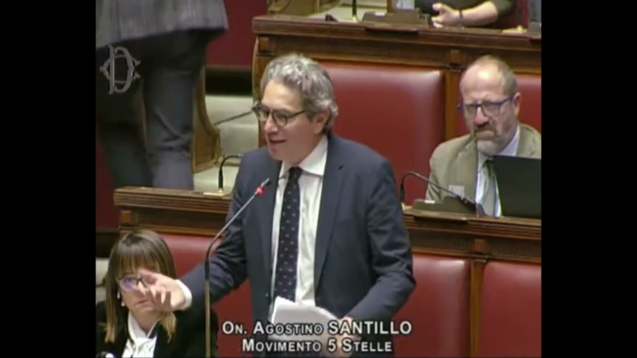 SANTILLO: “IL GOVERNO È SORDO QUANDO L’EUROPA PARLA DI ECOLOGIA”