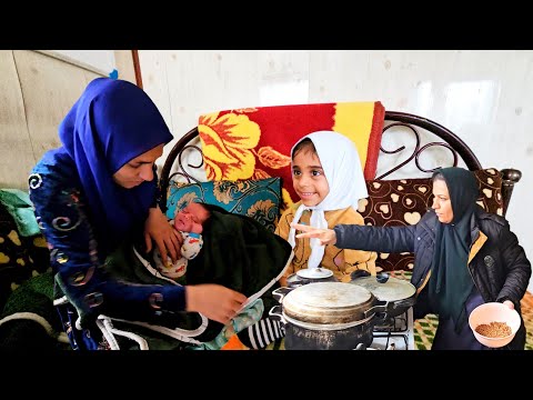 Single mother's patience during breastfeeding