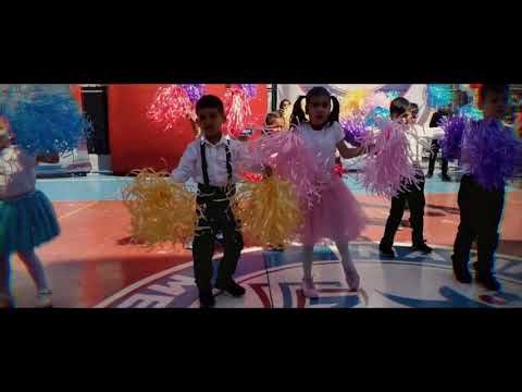 Mavikent Koleji - 23 Nisan Almanca WACKEL MIT DEM PO! gösterisi