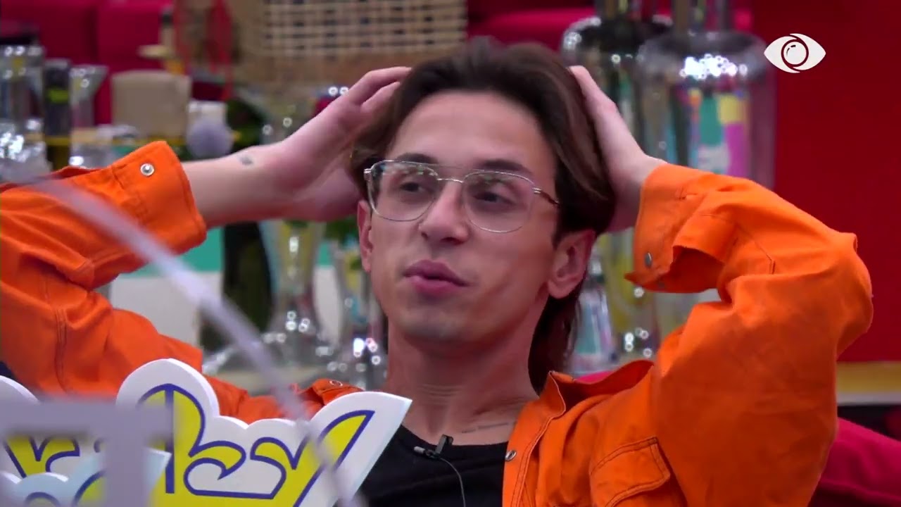 “Kush ishte diamanti i grupit tuaj që më zbuloi mua?”/ Vserlo-Gjestit: Te kush e ‘qita’ veten?