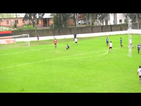 Armenio: 1 - Acassuso: 2 / Compacto del partido