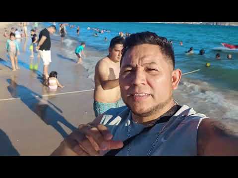Un paseo por playa algodones