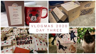 VLOGMAS 2020 - DAY 3 - OPENING BOXES AND OUR HOLIDAY PLANS UPDATE AD