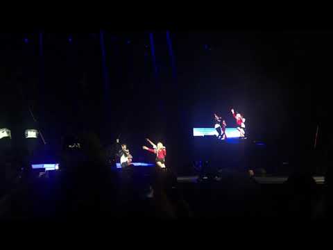 190928 KARD [카드] - Dumb Litty at Fingerheart Festival