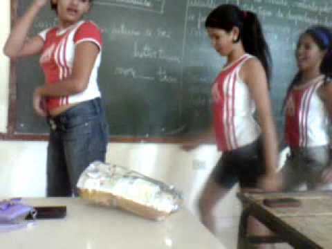 Vaza vídeos da Larissa Manoela Dançando funk e falando palavrão !! ▶0:31