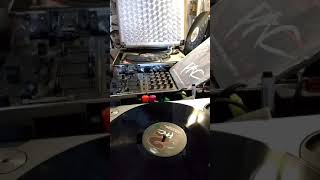 Quincy Jones vs 2pac