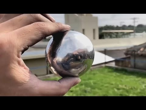 Acuto dolore al collo alla testa Lubrificante nellarticolazione del ginocchio